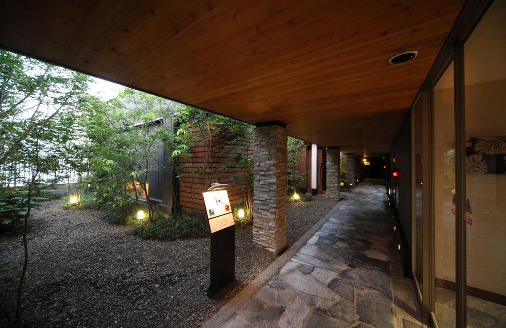 Amane Resort Seikai Beppu Kültér fotó A corridor at the Hōshika Museum